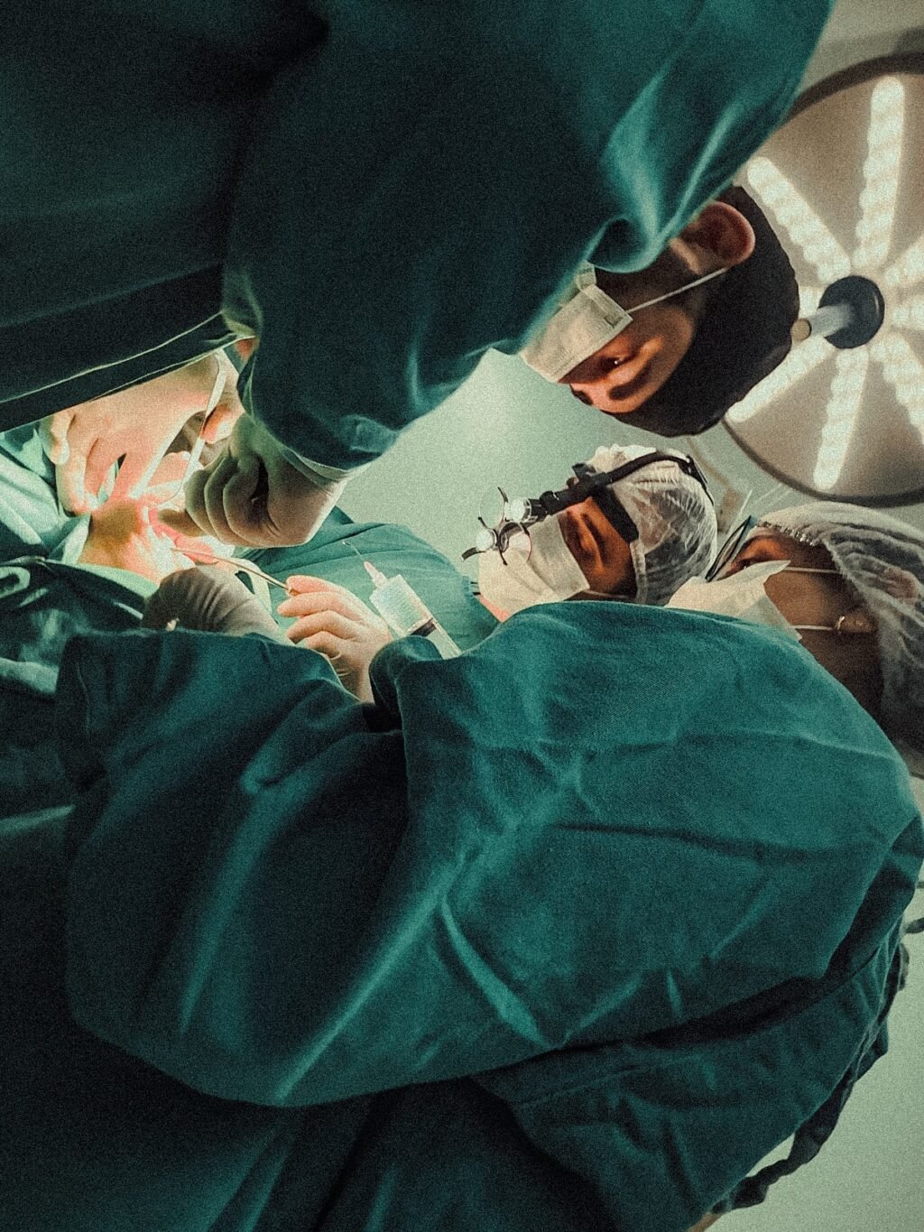 Instagram post from drviniciusdantas. This post is in position 4.